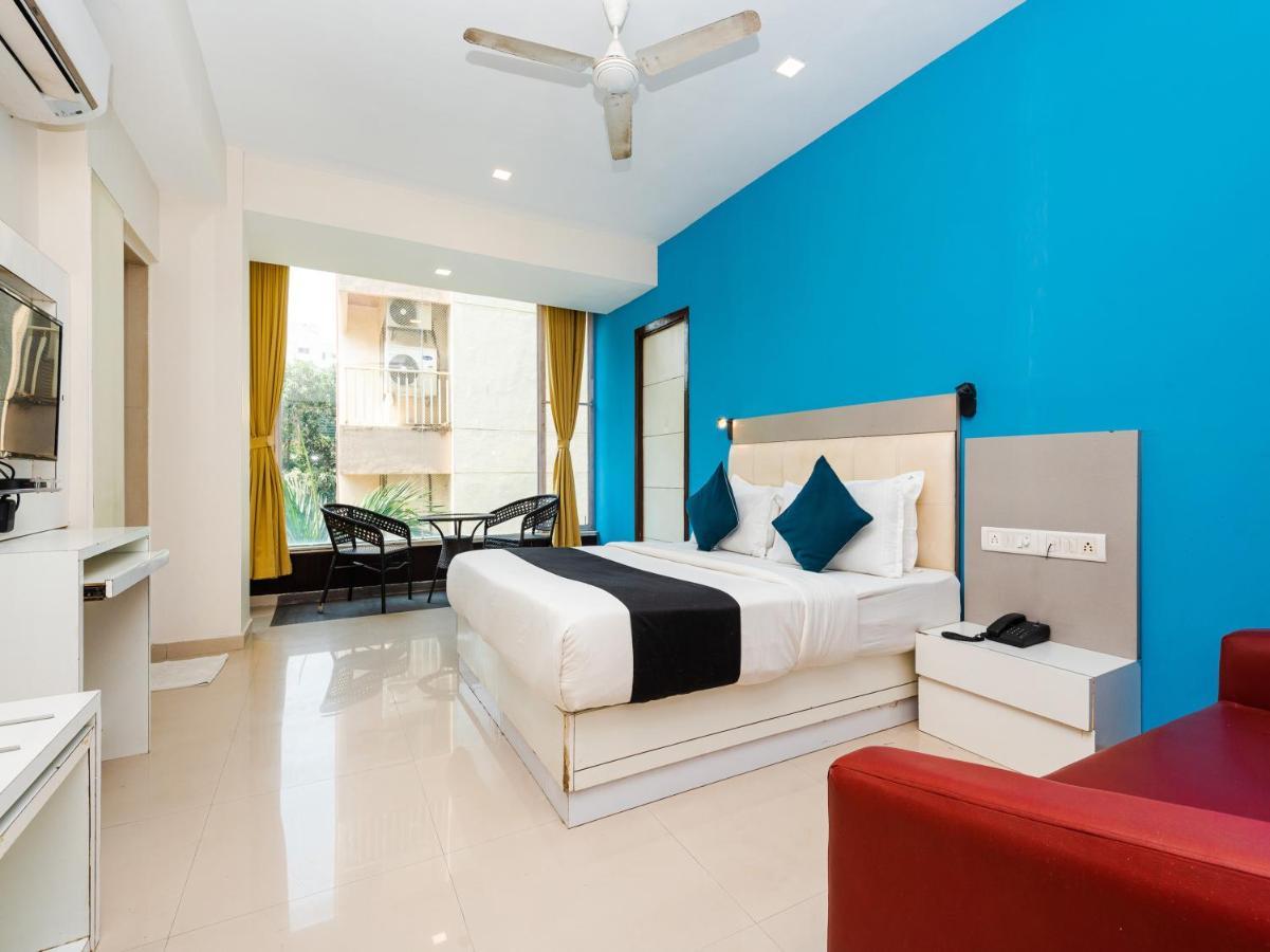 Hotel Aura - Near Malad Link Road Gorai Luaran gambar