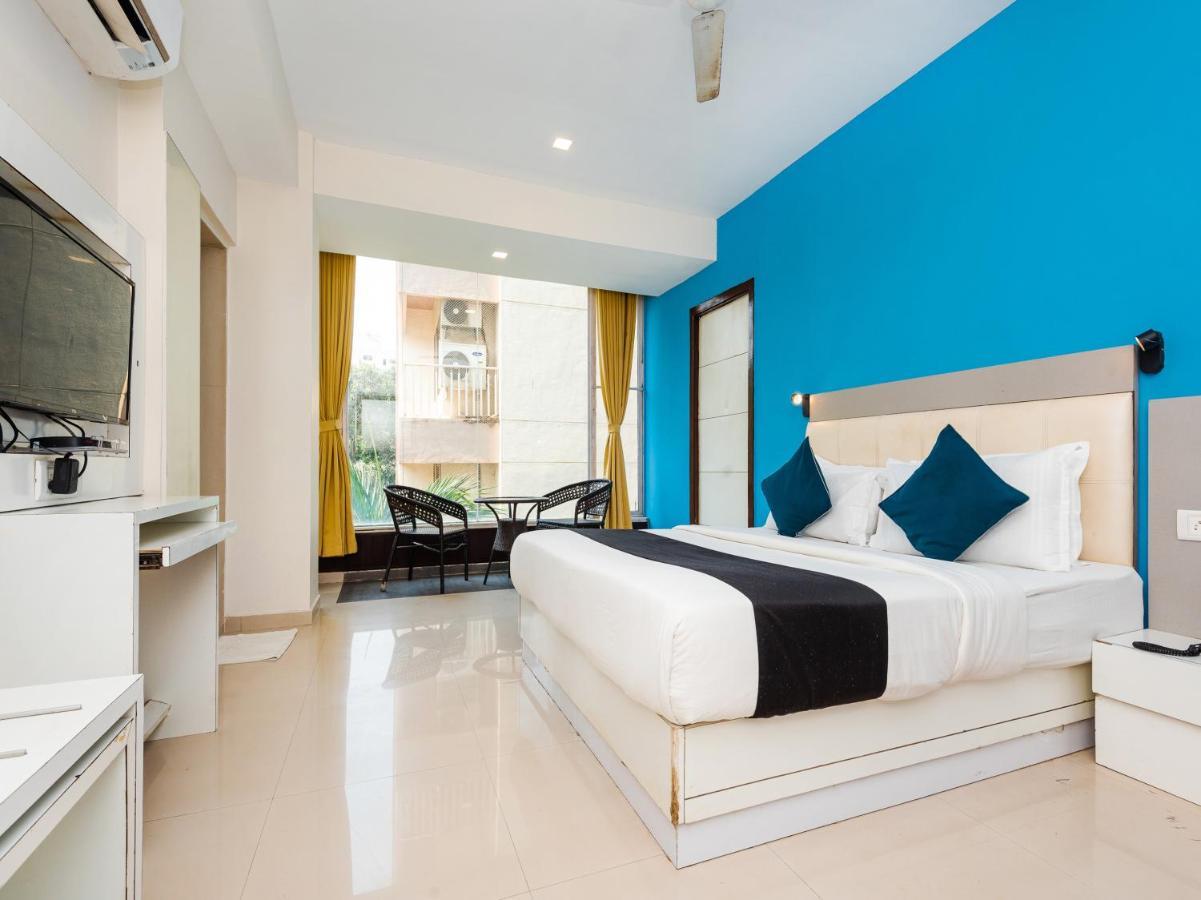 Hotel Aura - Near Malad Link Road Gorai Luaran gambar