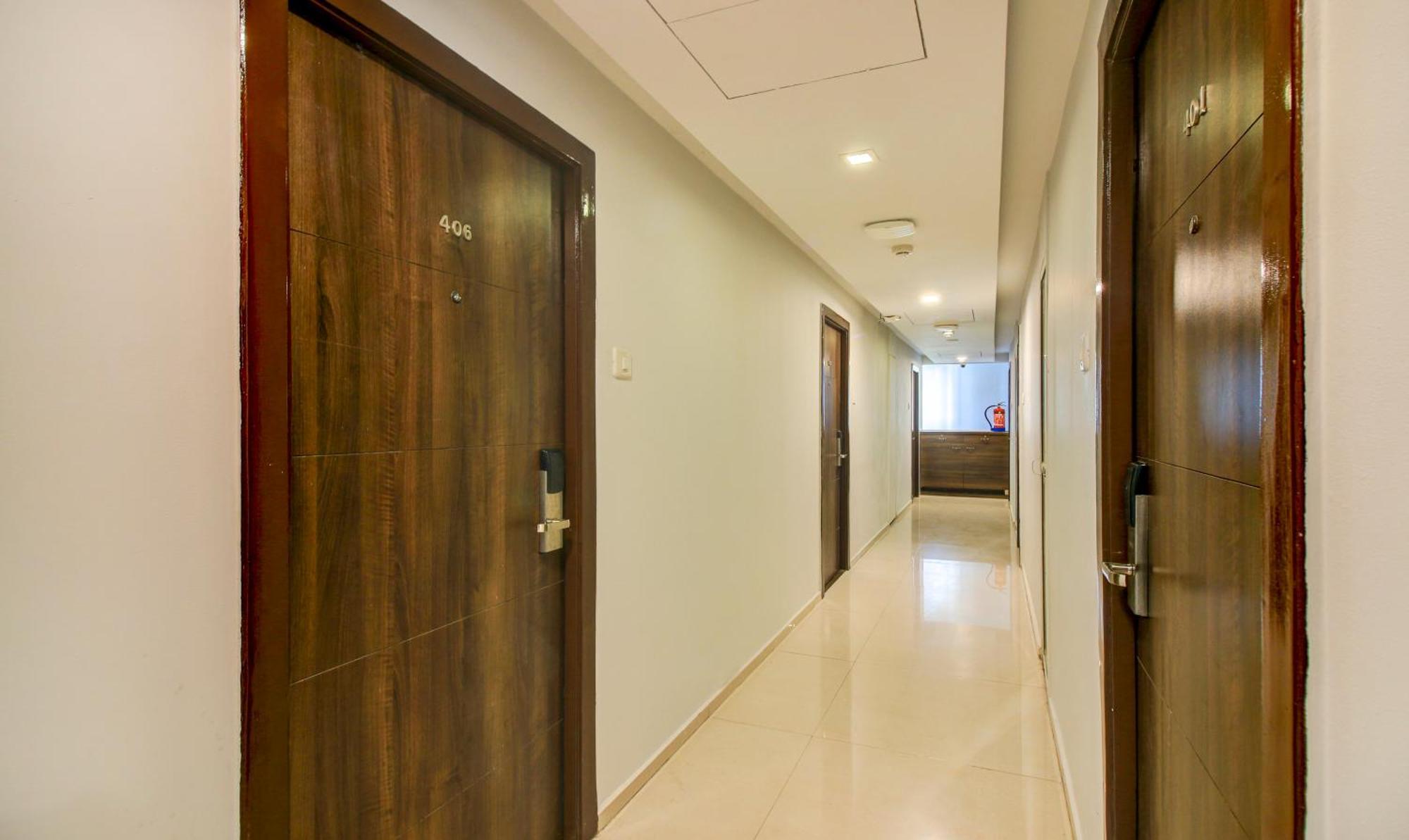 Hotel Aura - Near Malad Link Road Gorai Luaran gambar