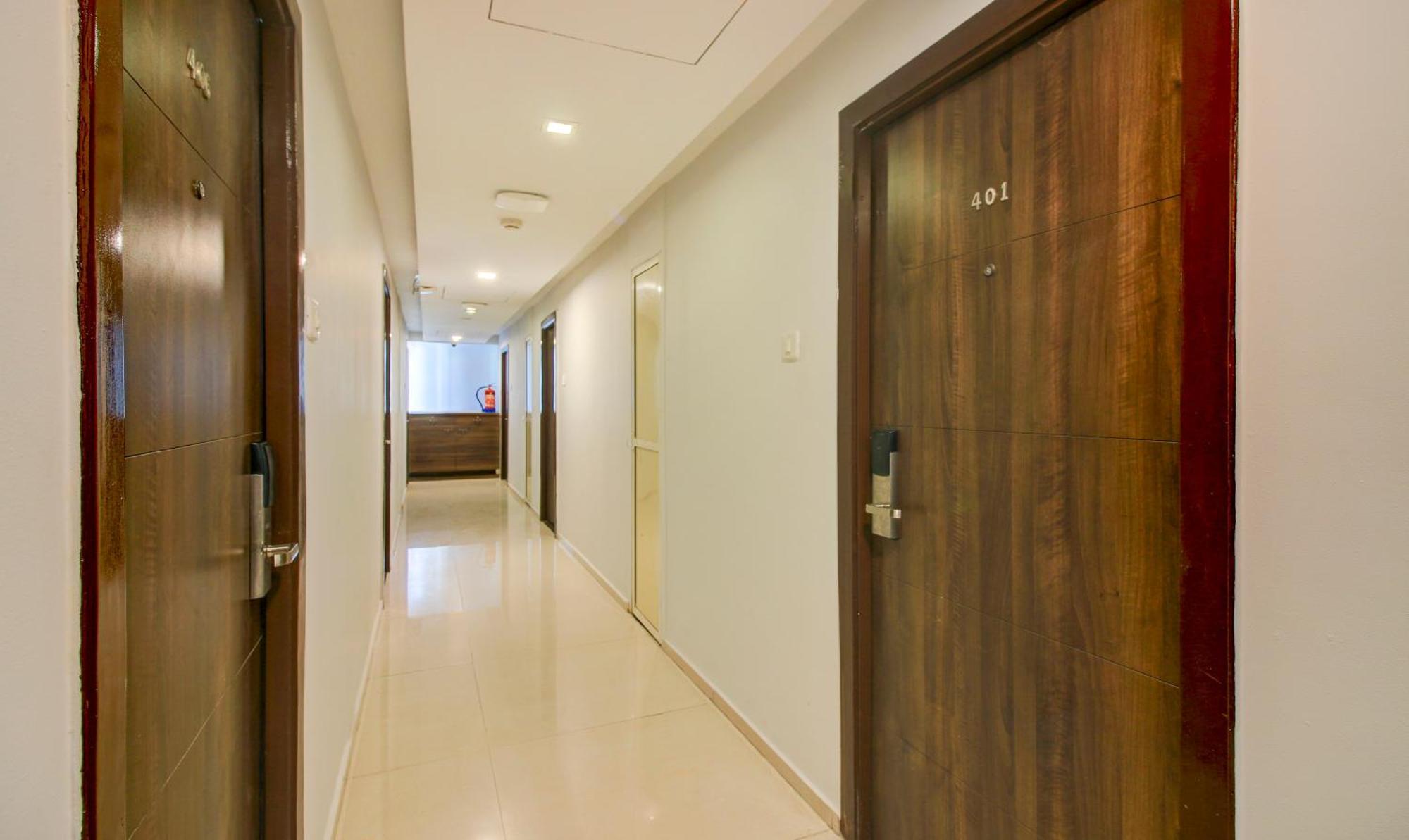 Hotel Aura - Near Malad Link Road Gorai Luaran gambar